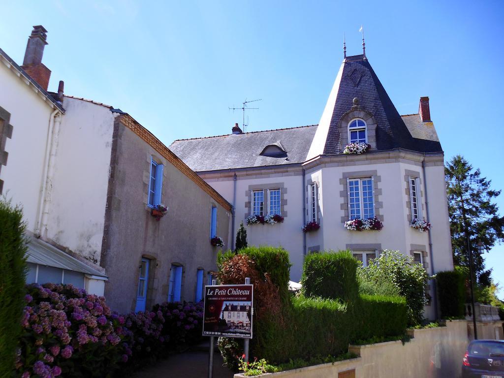 Le Petit Chateau - Tiffauges Proche Puy Dufou Exterior foto
